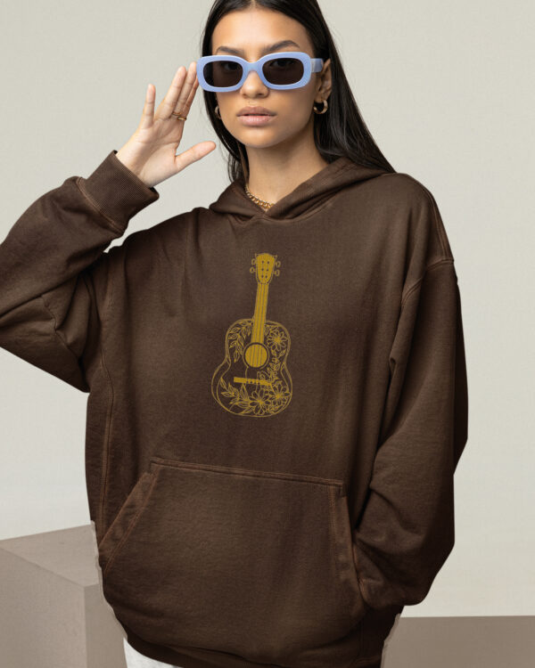 Bluza oversize z kapturem <br>Haft Gitary <br>Efekt sprania